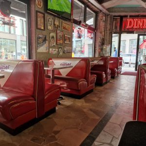 Besuch im "The Sixties Diner" in Berlin Mitte (April 2022)